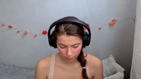 Snapshot of terranaufzinger chatting on October 2025 06:03:01 AM Anny Simpson online show from October 2025 06:03:01 AM