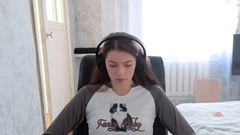 Snapshot of terranaufzinger chatting on October 2025 04:31:01 AM Anny Simpson online show from October 2025 04:31:01 AM