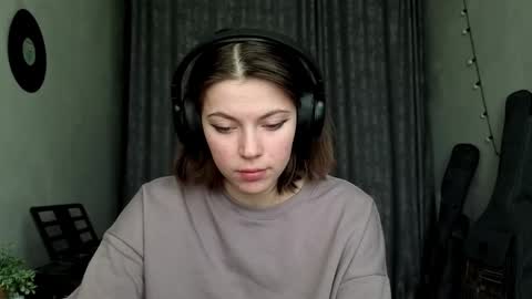 Anny Simpson online show from February 2026 06:09:01 AM