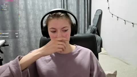 Anny Simpson online show from April 2026 09:24:01 PM