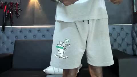 terranze_z online show from September 2025 08:13:02 PM