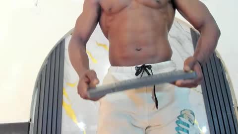 terranze_z online show from February 2026 05:58:01 PM