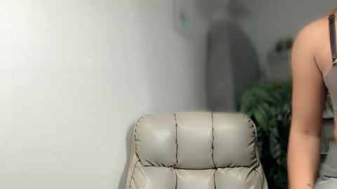 Snapshot of terri_jean69x chatting on December 2024 02:02:01 AM TERRI the girl will hunt you online show from December 2024 02:02:01 AM