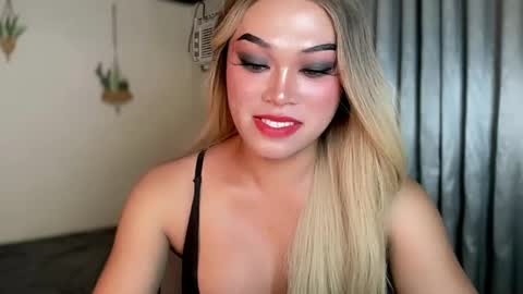 Snapshot of terri_jean69x chatting on February 2025 05:12:02 AM TERRI the girl will hunt you online show from February 2025 05:12:02 AM