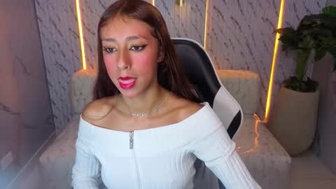 Snapshot of terry_tx chatting on October 2025 01:03:02 PM Online 800 to 1400 online show from October 2025 01:03:02 PM