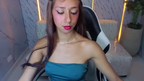 Snapshot of terry_tx chatting on October 2025 01:13:01 PM Online 800 to 1400 online show from October 2025 01:13:01 PM