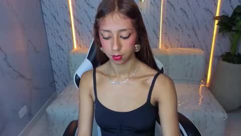 Snapshot of terry_tx chatting on October 2025 01:23:02 PM Online 800 to 1400 online show from October 2025 01:23:02 PM