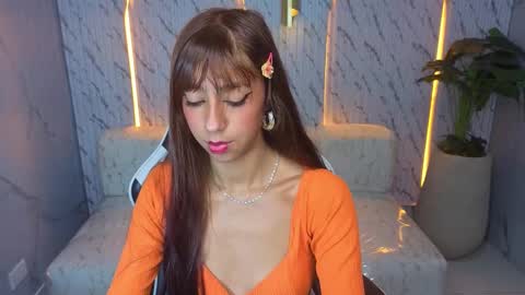 Snapshot of terry_tx chatting on November 2025 01:00:02 PM Online 800 to 1400 online show from November 2025 01:00:02 PM