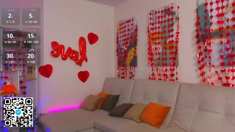 Tessa online show from February 2025 05:44:02 AM