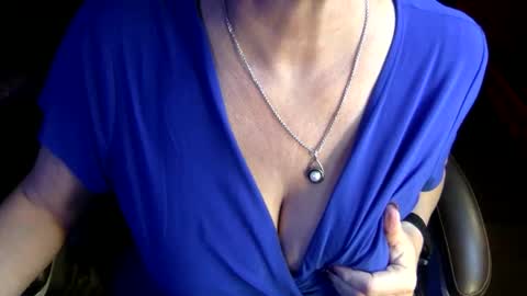 tessa_foxxx online show from November 2025 12:21:01 AM
