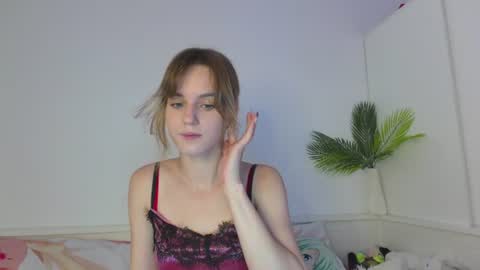 Snapshot of tessa_shy_ chatting on June 2026 05:47:02 PM tessa_shy_ online show from June 2026 05:47:02 PM
