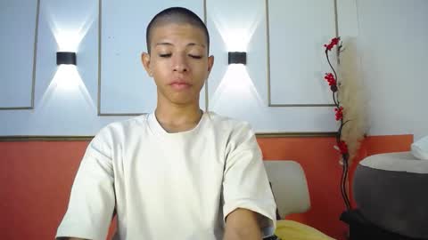 tessachains online show from November 2025 02:45:01 AM