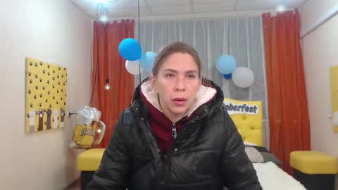 Snapshot of tessadaybreak chatting on October 2025 07:15:01 AM tessadaybreak online show from October 2025 07:15:01 AM