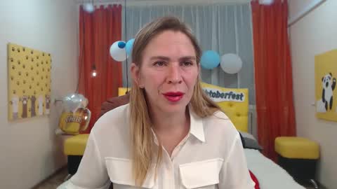 Snapshot of tessadaybreak chatting on October 2025 08:01:01 AM tessadaybreak online show from October 2025 08:01:01 AM