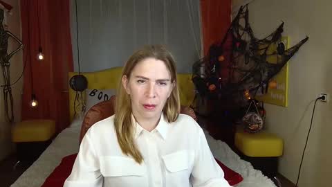 Snapshot of tessadaybreak chatting on October 2025 08:03:01 AM tessadaybreak online show from October 2025 08:03:01 AM