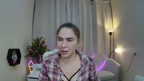 tessadaybreak online show from May 2026 07:02:02 AM