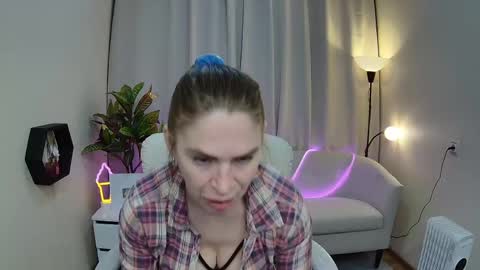 tessadaybreak online show from May 2026 06:52:01 AM