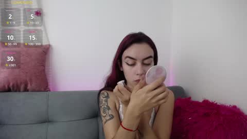 Snapshot of tessafoxie chatting on May 2026 11:16:02 AM Tessa foxie online show from May 2026 11:16:02 AM