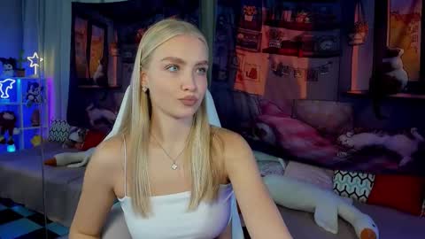 Snapshot of tessahamilton chatting on October 2025 11:22:01 AM TessaHamilton online show from October 2025 11:22:01 AM