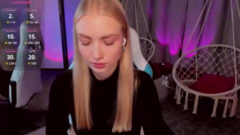 Snapshot of tessahamilton chatting on November 2025 10:16:01 AM TessaHamilton online show from November 2025 10:16:01 AM