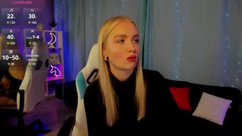 Snapshot of tessahamilton chatting on November 2025 10:14:01 AM TessaHamilton online show from November 2025 10:14:01 AM