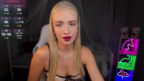 Snapshot of tessahamilton chatting on November 2025 11:10:01 AM TessaHamilton online show from November 2025 11:10:01 AM