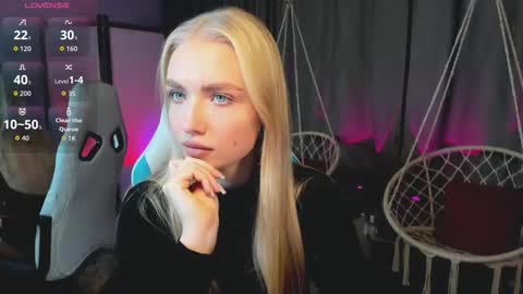 Snapshot of tessahamilton chatting on November 2025 12:16:02 PM TessaHamilton online show from November 2025 12:16:02 PM