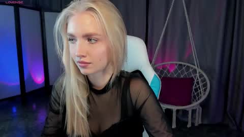 Snapshot of tessahamilton chatting on December 2025 07:39:01 AM TessaHamilton online show from December 2025 07:39:01 AM