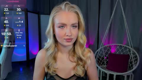 Snapshot of tessahamilton chatting on December 2025 09:47:01 AM TessaHamilton online show from December 2025 09:47:01 AM