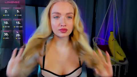 Snapshot of tessahamilton chatting on February 2026 01:04:01 PM TessaHamilton online show from February 2026 01:04:01 PM