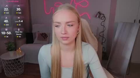 Snapshot of tessahamilton chatting on March 2026 08:05:02 AM TessaHamilton online show from March 2026 08:05:02 AM