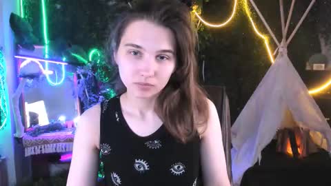 Tessa online show from October 2025 05:16:02 AM