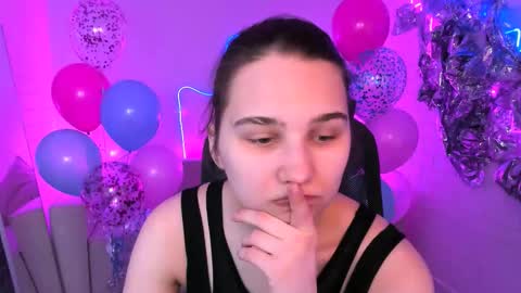 Tessa online show from February 2026 09:04:02 AM