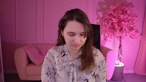 Snapshot of tessamill chatting on April 2026 05:36:01 AM Tessa online show from April 2026 05:36:01 AM