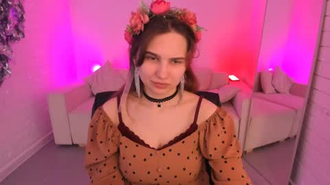 Snapshot of tessamill chatting on April 2026 05:21:02 AM Tessa online show from April 2026 05:21:02 AM