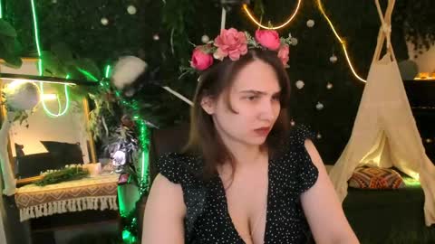Snapshot of tessamill chatting on May 2026 05:26:02 AM Tessa online show from May 2026 05:26:02 AM