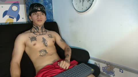 Snapshot of tessarion_black chatting on June 2026 05:12:01 AM Tessarion online show from June 2026 05:12:01 AM
