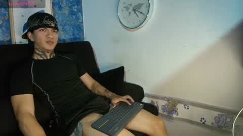 Snapshot of tessarion_black chatting on July 2026 04:19:01 AM Tessarion online show from July 2026 04:19:01 AM