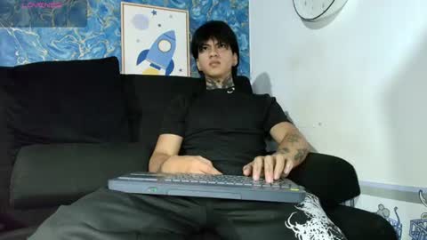 Snapshot of tessarion_black chatting on July 2026 04:05:02 AM Tessarion online show from July 2026 04:05:02 AM