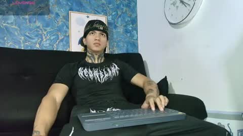 Snapshot of tessarion_black chatting on July 2026 04:28:02 AM Tessarion online show from July 2026 04:28:02 AM