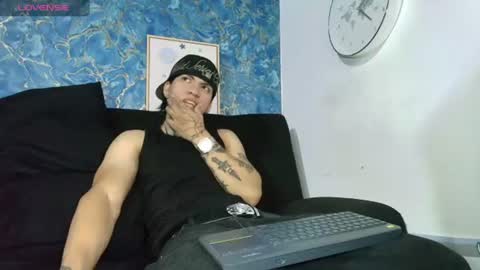 Snapshot of tessarion_black chatting on July 2026 04:18:01 AM Tessarion online show from July 2026 04:18:01 AM