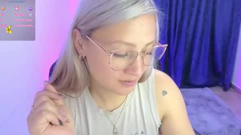 Tessy online show from February 2025 07:02:02 PM