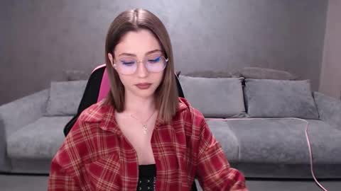 Tessa online show from December 2025 10:13:01 AM