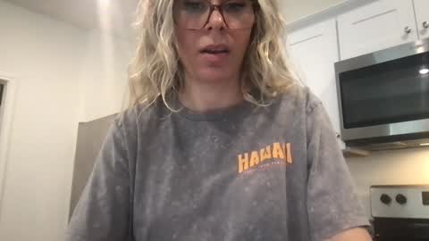 Daphne Summers online show from October 2025 04:31:02 PM