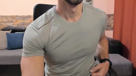 Snapshot of texashunk chatting on October 2025 08:15:02 AM TexasHUNK online show from October 2025 08:15:02 AM