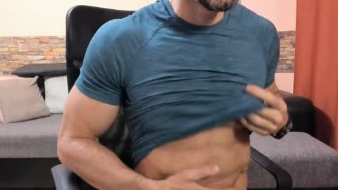 Snapshot of texashunk chatting on November 2025 08:15:01 AM TexasHUNK online show from November 2025 08:15:01 AM