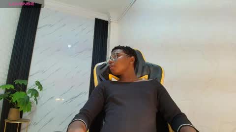 Snapshot of teylor_lovee chatting on February 2026 09:32:02 PM teylor_lovee online show from February 2026 09:32:02 PM