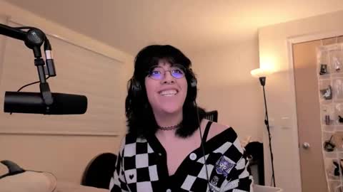 Rei 3 online show from December 2025 01:30:01 PM