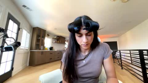 babygirlmami online show from April 2026 10:01:01 PM