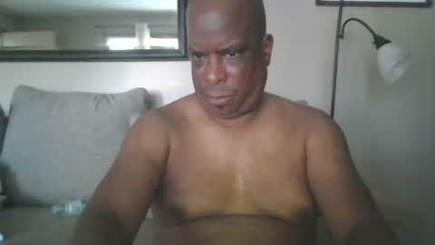 thadax197 online show from July 2026 12:00:02 PM